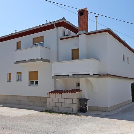 Apartments And Rooms By The Sea Banjol, Rab - 19692 外观 照片