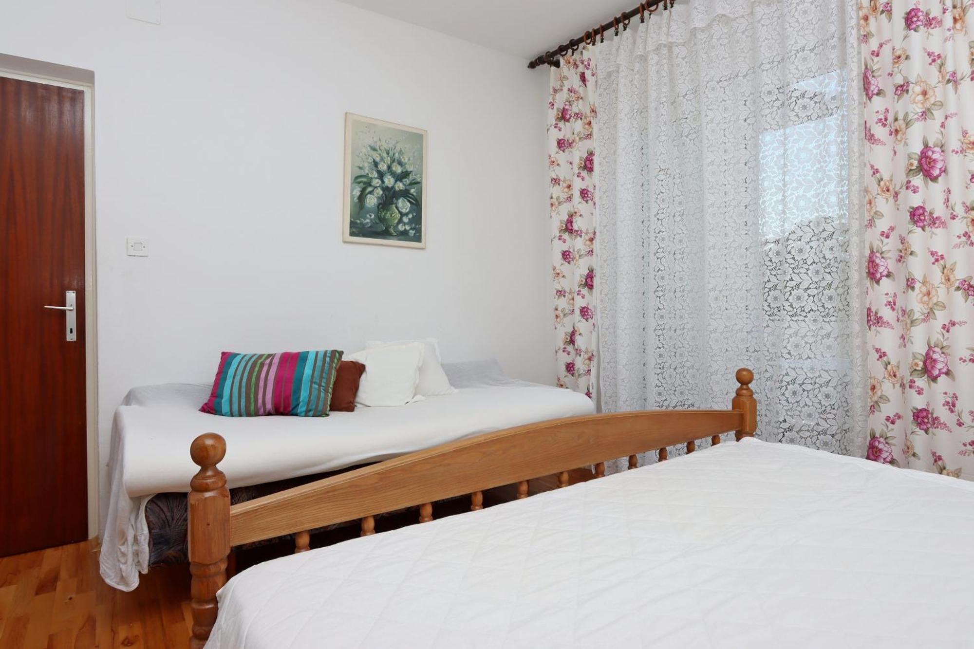 Apartments And Rooms By The Sea Banjol, Rab - 19692 客房 照片